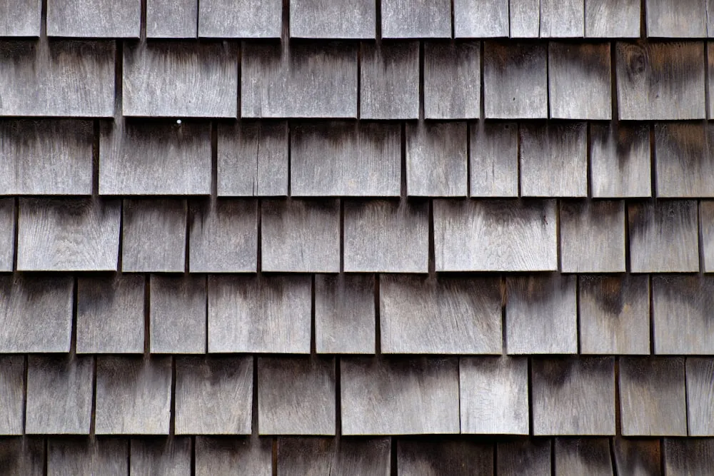 Designer shake-look shingles · Leawood